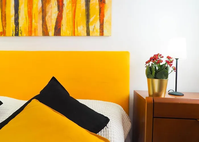 公寓 Sunflower By Hello Homes